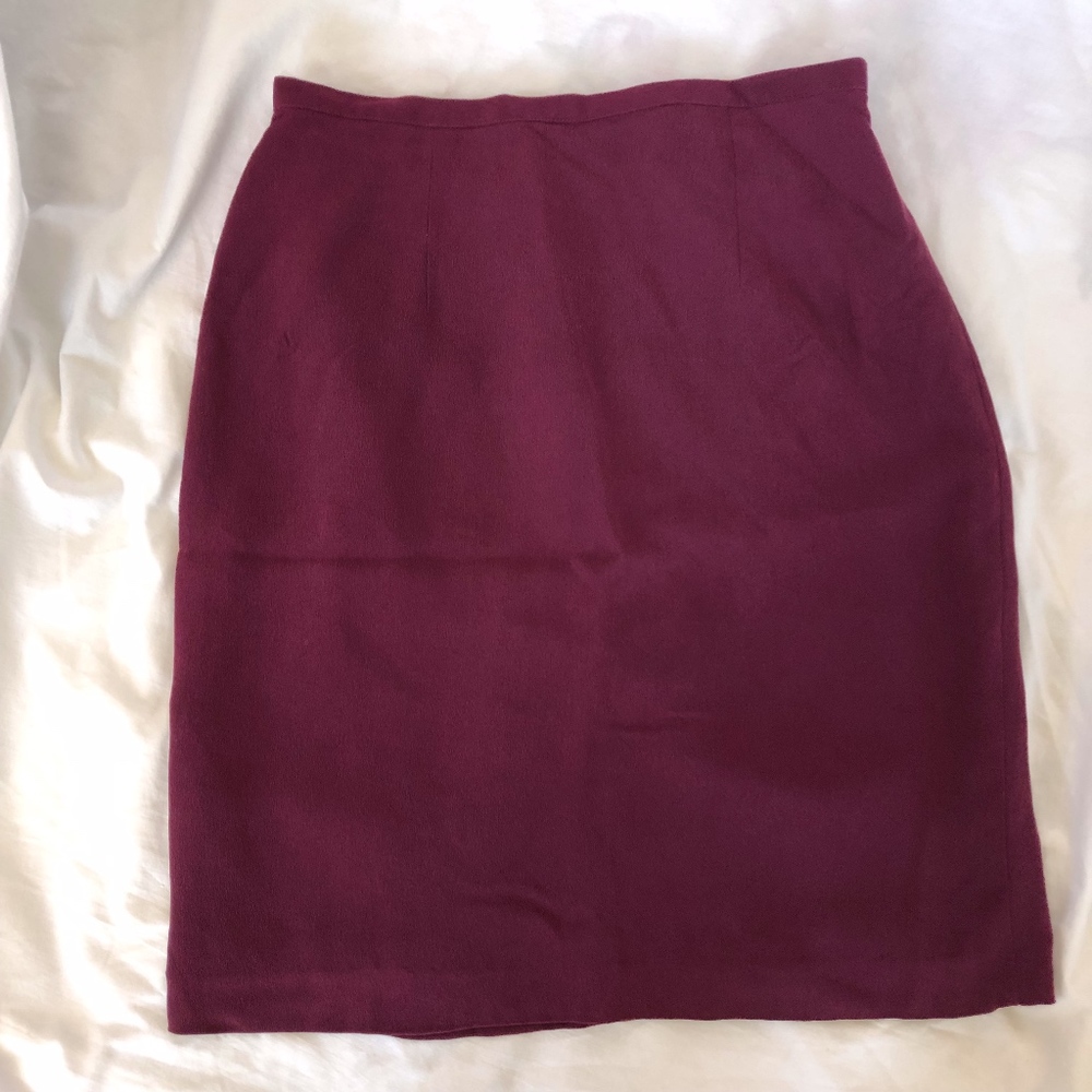 100% silk fitted skirt in dark magenta